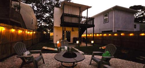 Safari Vibes 1 mi from Busch Gardens sleeps 6