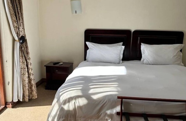 Safe Stay Guest Housennear town, garages & schools & restaurants