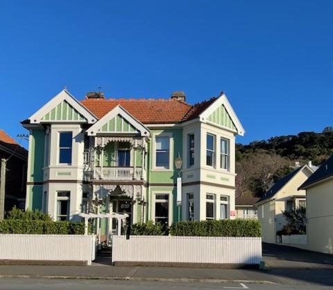 Sahara Guest House