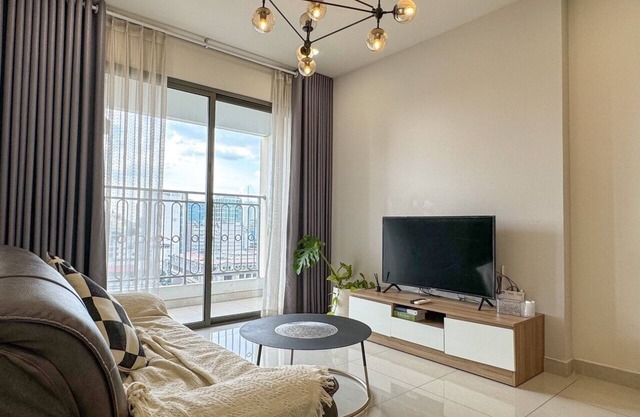 Saigon Elegant 2BR-2BA Bitexco View Free Gym Pooln