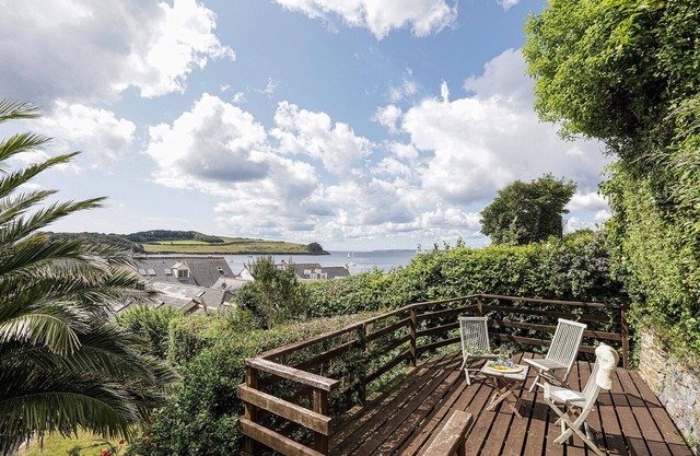 Sail Loft - Three Bedroom Cottage, Sleeps 5