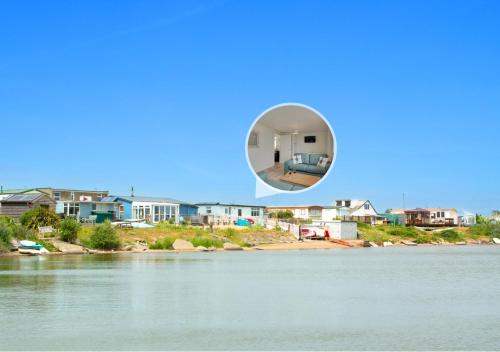 Sailing Club Bungalow