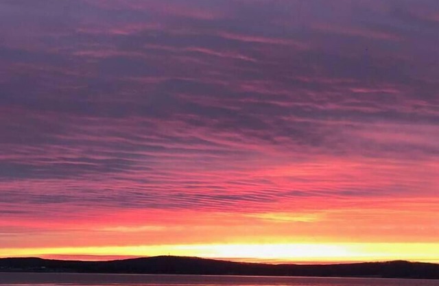 Sailor's Sunrise Cottage - Chesapeake Bay