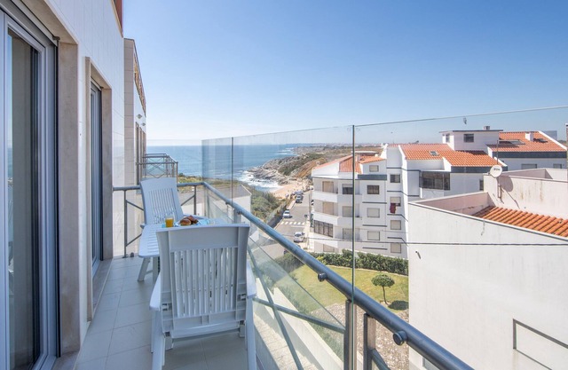 Saint Bernardino Beach Bay Apartment