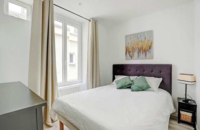 Saint-Germain - Rue Jacob, calm and chic in the center of everything