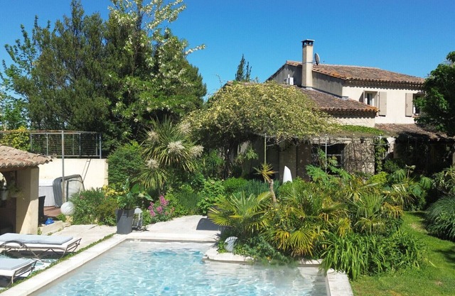 Saint Lary en Provence - spacious holiday house with beautiful prive pool
