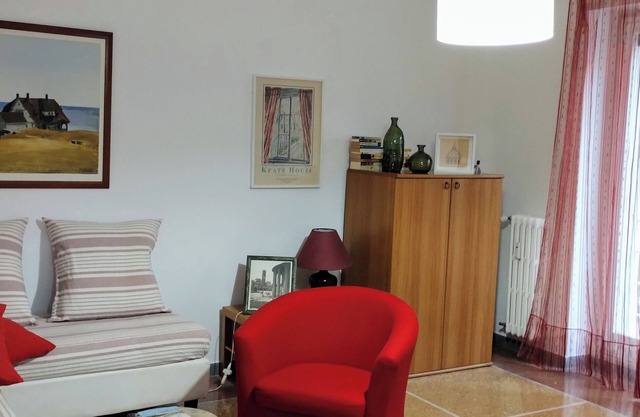 SAINT PETER'S AREA - VATICAN - ROME CITY CENTER - AC, WIFI flat - 2 rooms - 2/5 persons