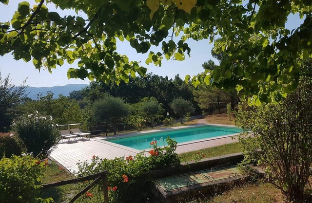 Sale! Beautiful 2-bed Apartment With Pool Access