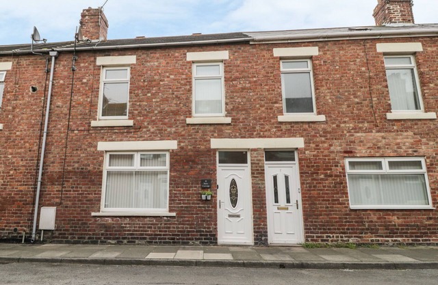 SALEE COTTAGE, country holiday cottage in Newbiggin-By-The-Sea