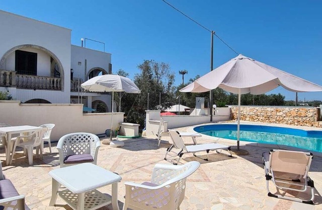 Salentiggiano Villa Ulivo With Swimming Pool GREEN TWO-ROOM APARTMENT sleeps 2/4