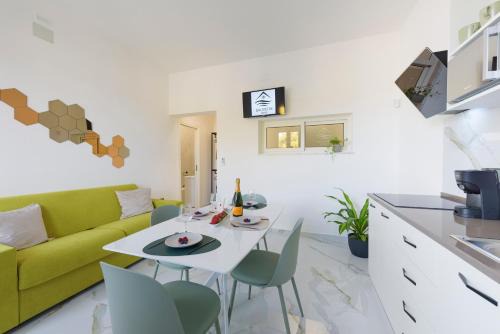 Salentin Home