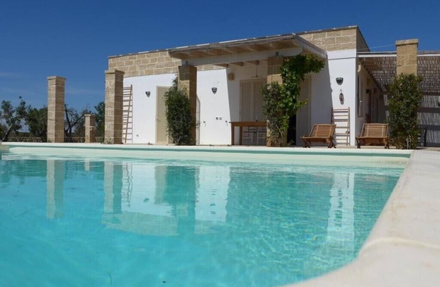 Salento, private Pool Villa, relax, privacy few minutes from Gallipoli's beaches