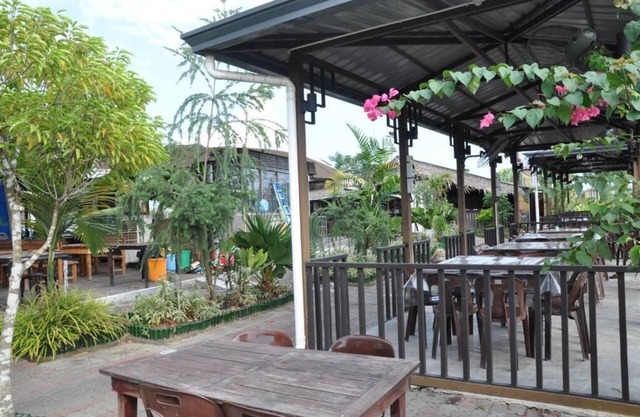 Salim Inn
