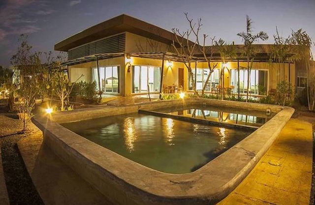 Saline Hot Spring Resort