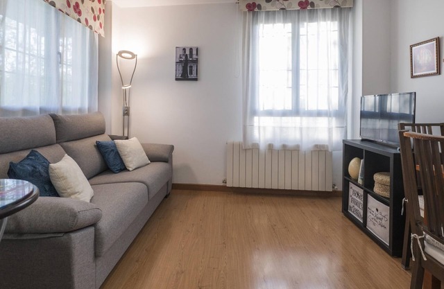 Salto del Caballo. Apartment with garage included