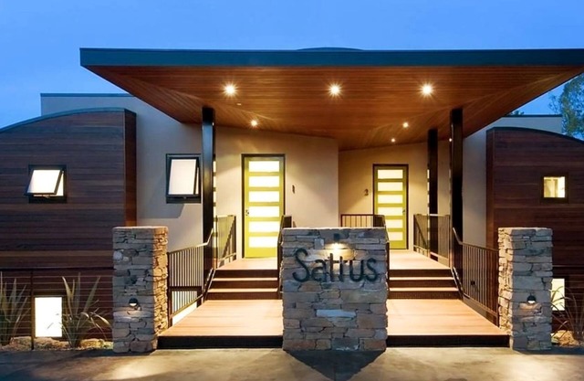 Saltus Three- luxury panoramic retreat