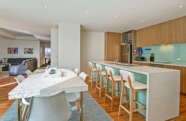 Saltwater Haven - Sleeps 8