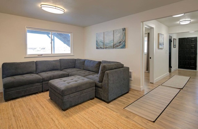 Salty Anchor Seaside Stay