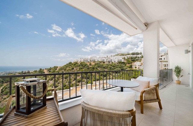 Samara 20 | Luxury Apartments Spa Gym Pools Panoramic Views