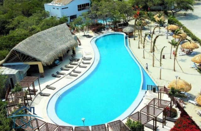 SAMARIA BEACH CLUB T1 APT1705 SWIMMING POOLS JACUZZI SAUNA TURKISH REST EXIT TO THE SEA