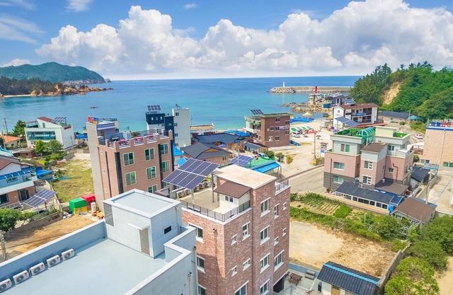 Samcheok Kbichi Pension