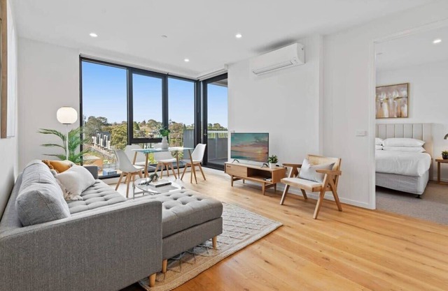 Samma| Modern 2BR Bell Street Bliss