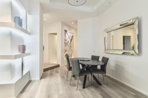 San Babila Luxury Apartment