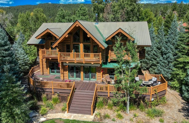San Juan River Estate House 2-On the San Juan River! Sleeps 8