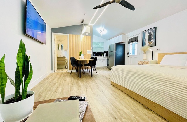 San Marco/Downtown Modern Suite