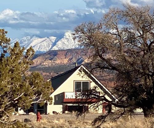 Sandcreek Cottage/Fabulous Views on Five Acres