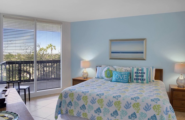 Sandpiper Condominiums 308L, Panoramic Gulf Views w/direct access to Mustang Island/Port A beaches.