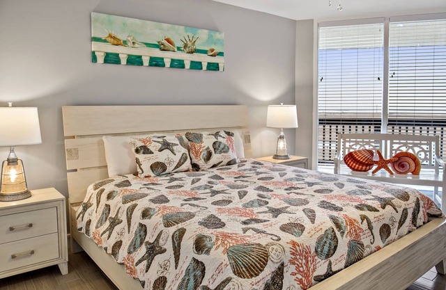 Sandpiper Condominiums 902, Panoramic Gulf Views w/direct access to Mustang Island/Port A beaches.