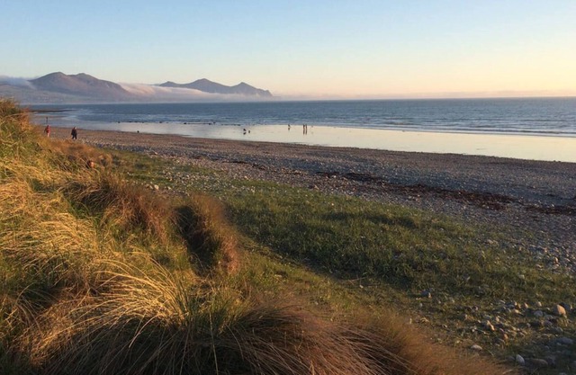 Sands in Dinas Dinlle