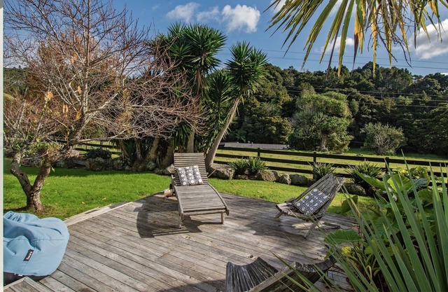 Sandy Bay Hideaway - Sandy Bay Holiday Home