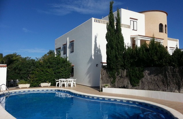 Sant Antoni De Portmany: GRAN CASA-VILLA CON TORRE