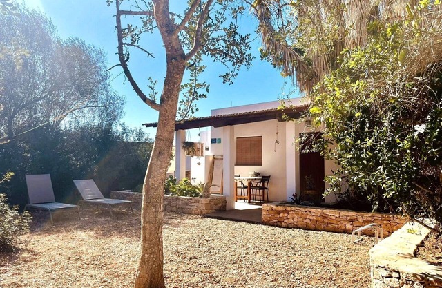 Sant Ferran De Ses Roques: Country Cottage/Gite - Sant Ferran