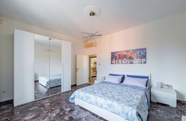 Sant'Orsola Hospital Pizzardi White Apartment