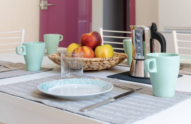 Sant'Orsola Malpighi Colorful & Roomy Apartment