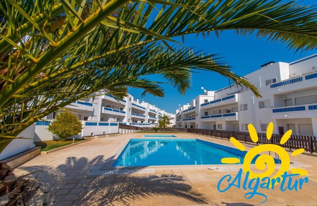 Santa Luzia Residence by Algartur - 5 mins Downtown - Pool & Wi-Fi