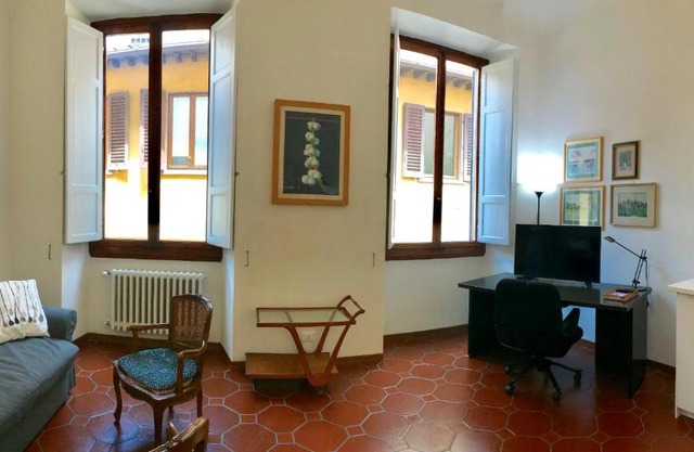 Santa Trinita Blu