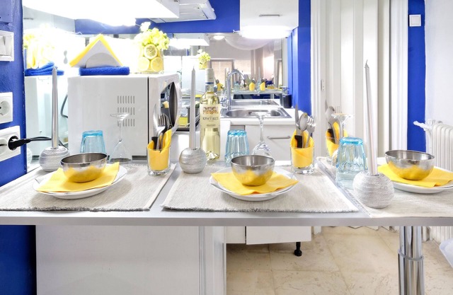 SANTORINI STYLE IN ATHENS,GREEK TRADITHIONAL STYLE