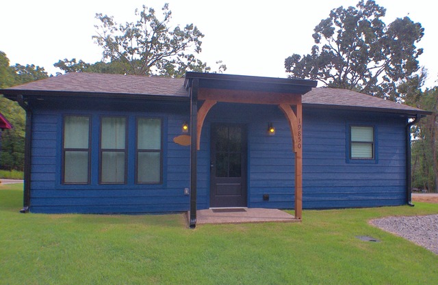 Sapphire Cabin Retreat by Ft. Gibson Lake