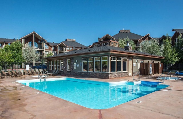 Sapphire Serenity | Hot Tub | Pool | Ground Floor