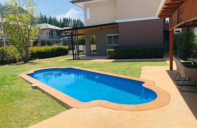 Saransiri - 3 bedroom villa with private pool, office room & fast Wi-fi