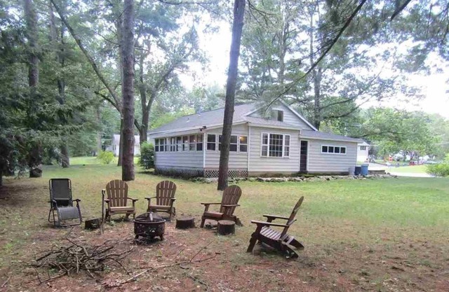 Saratoga Springs Home Close to Track and State Park