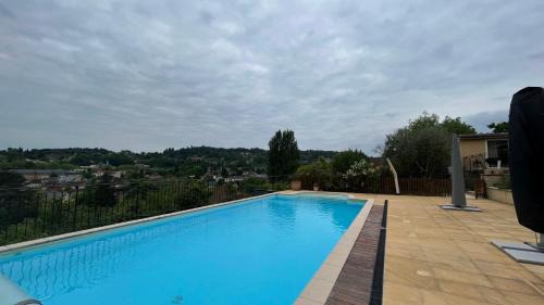 Sarlat, 600 m à pied du centre historique, maison La Salamandre