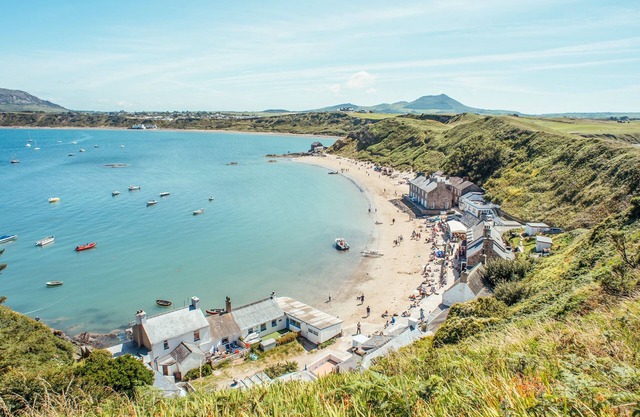 SARNLYS, family friendly, country holiday cottage in Nefyn