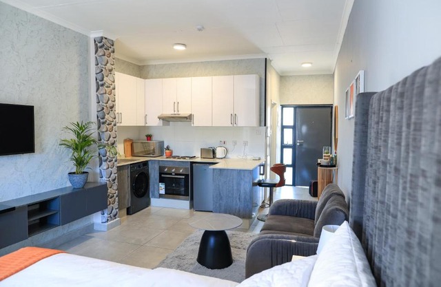 Sarona City Alpha Apartment L303