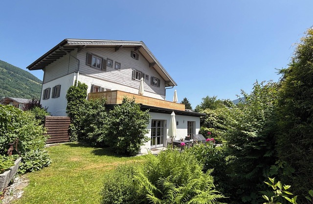 Sauna apartment "Landhaus Zell am See" in Niedernsill. Pet friendly!