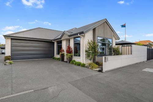 Sauvignon Place - Blenheim Holiday Home